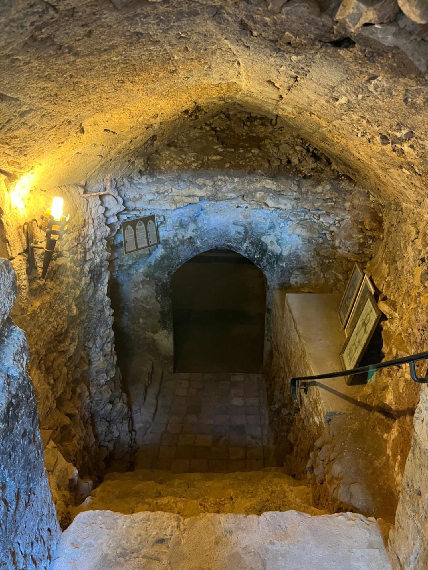 Le Vieux Chateau Airvault Esterno foto