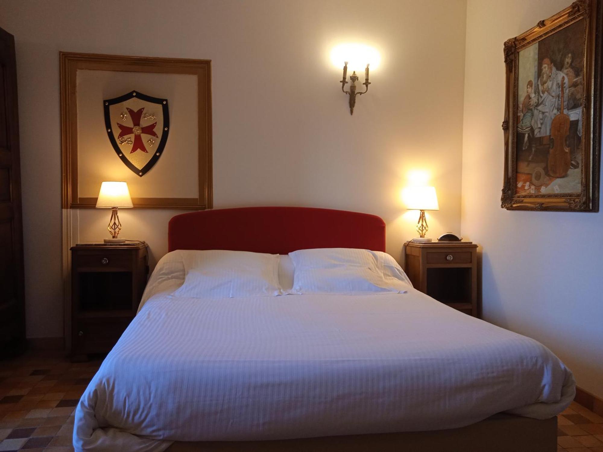 Le Vieux Chateau Airvault Esterno foto