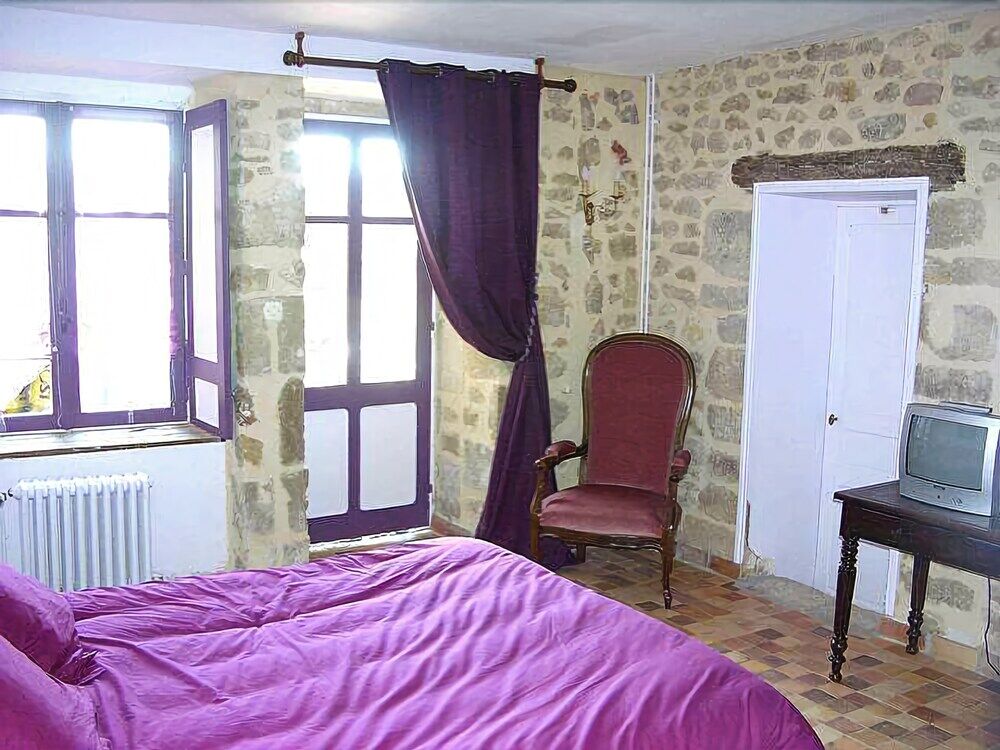 Le Vieux Chateau Airvault Esterno foto