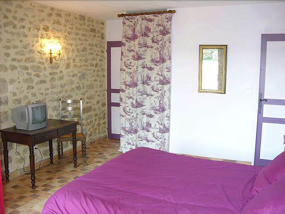 Le Vieux Chateau Airvault Esterno foto